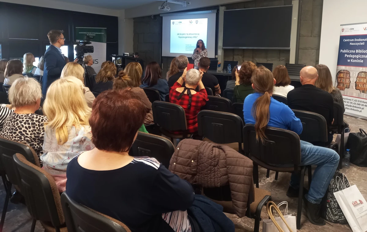 Relacja z konferencji „Zrozumieć młode pokolenie: klucze do skutecznego nauczania generacji Alfa